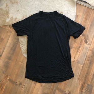 Lululemon Men’s Black T-shirt - SIZE M